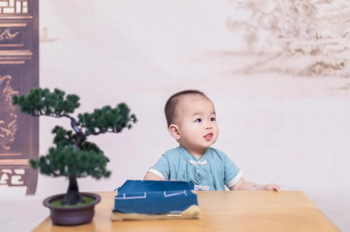 安阳宝宝拉屎就哭